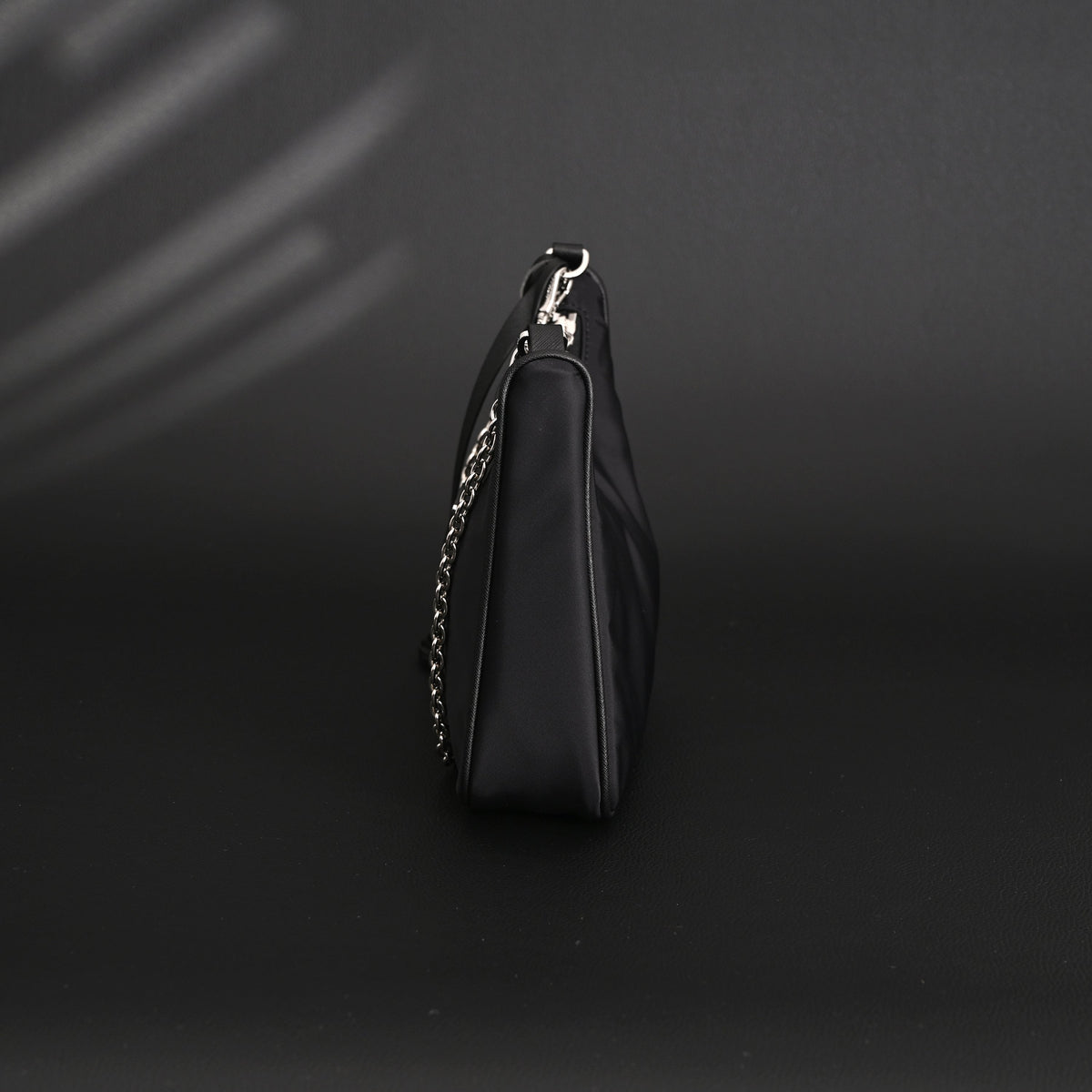 Prada Re-Edition 2005 Nylon Shoulder Bag – Black