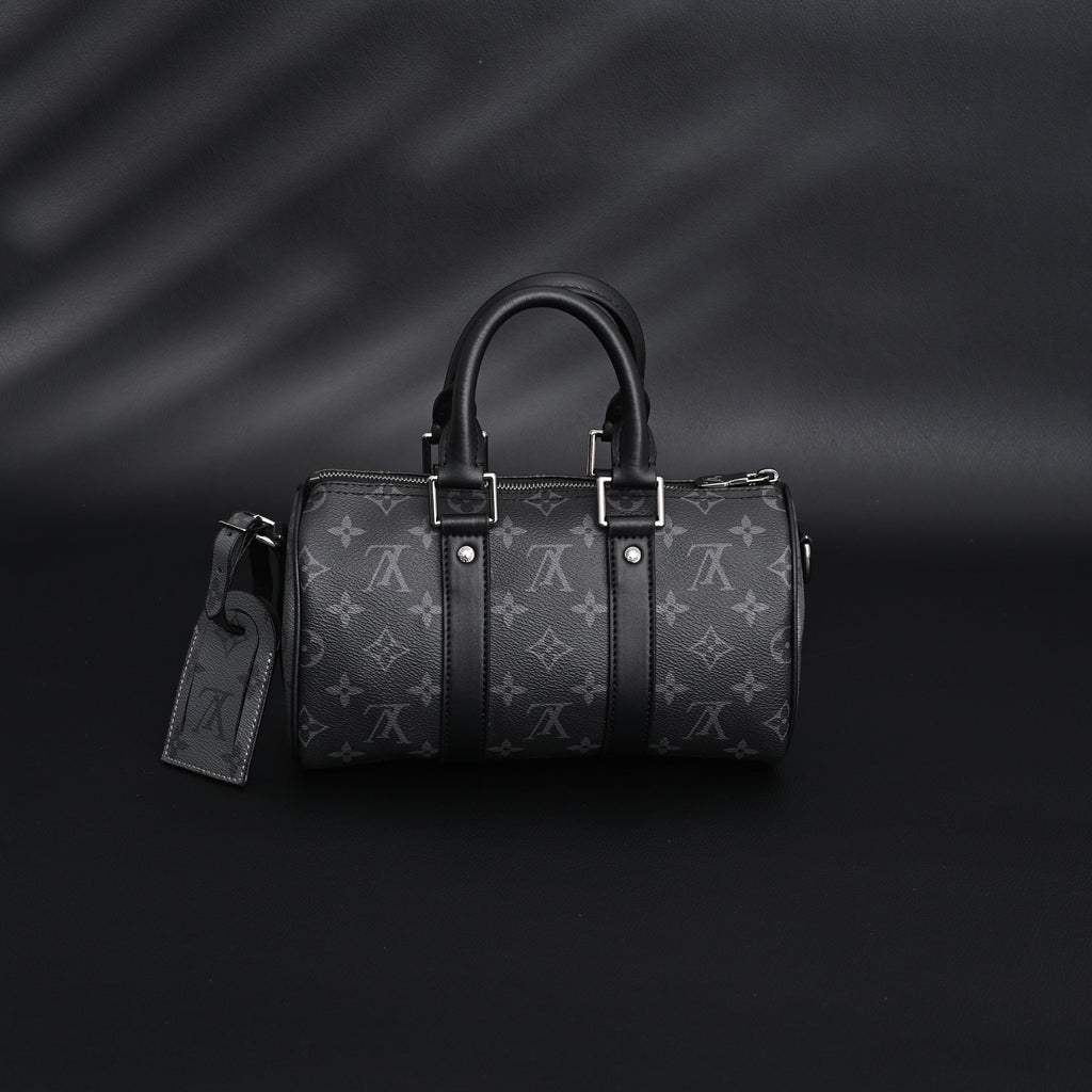 Louis Vuitton Keepall Bandoulière 50 – Monogram Eclipse Canvas